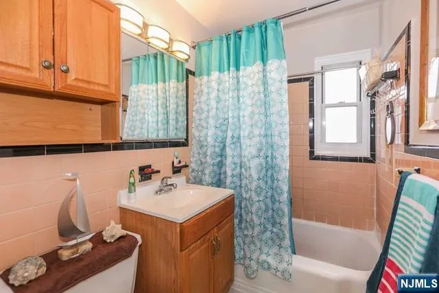 $2,750 | 346 Esplanade, Unit 60, Maywood, NJ 07601