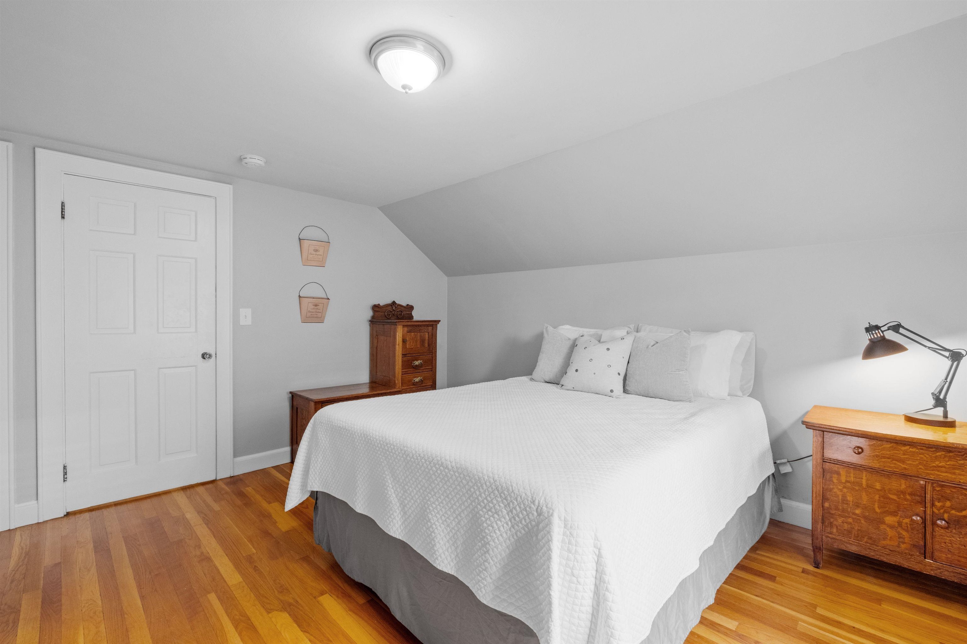 989 Union Street Manchester, NH 03104 - Photo 36 of 49