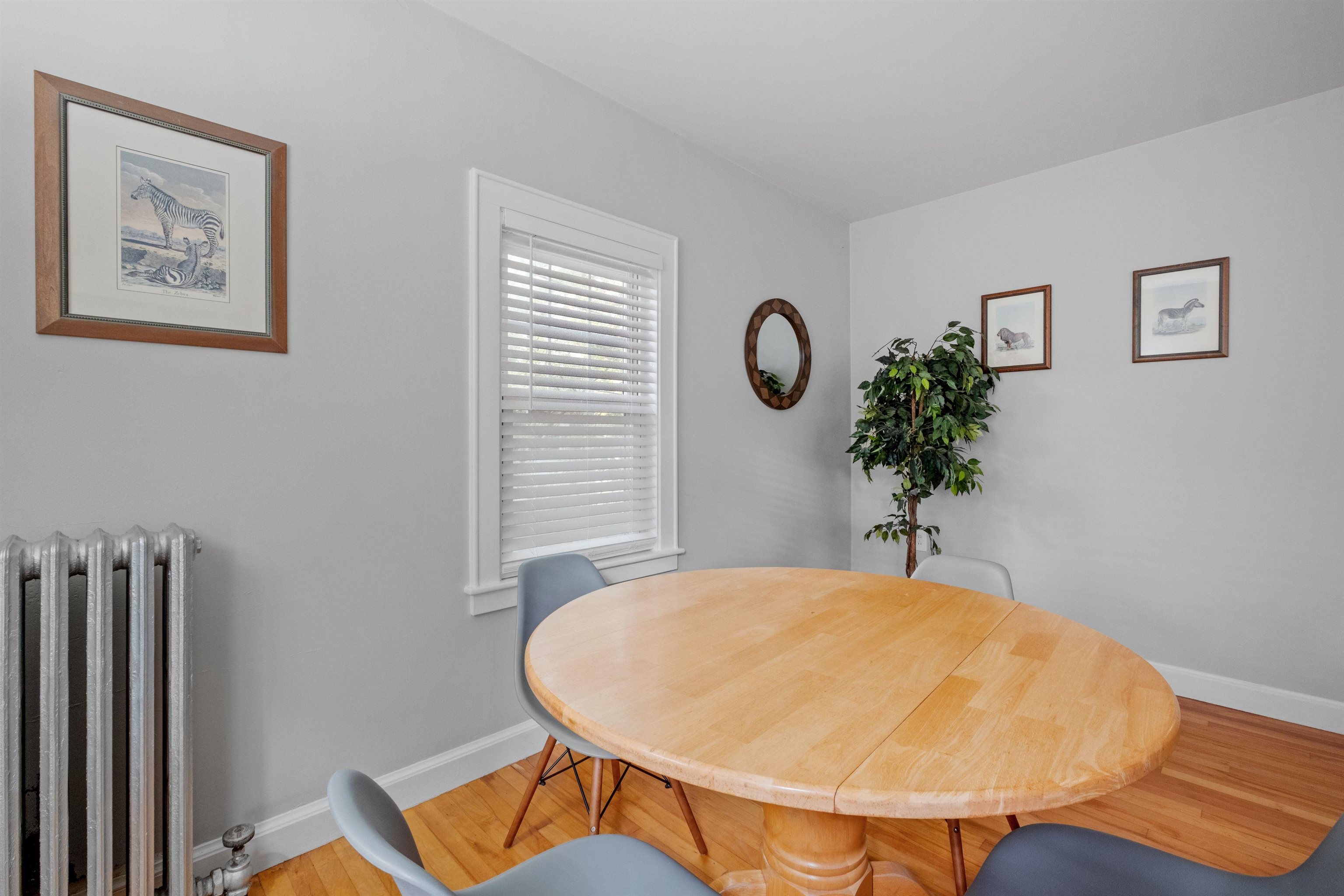 989 Union Street Manchester, NH 03104 - Photo 4 of 49