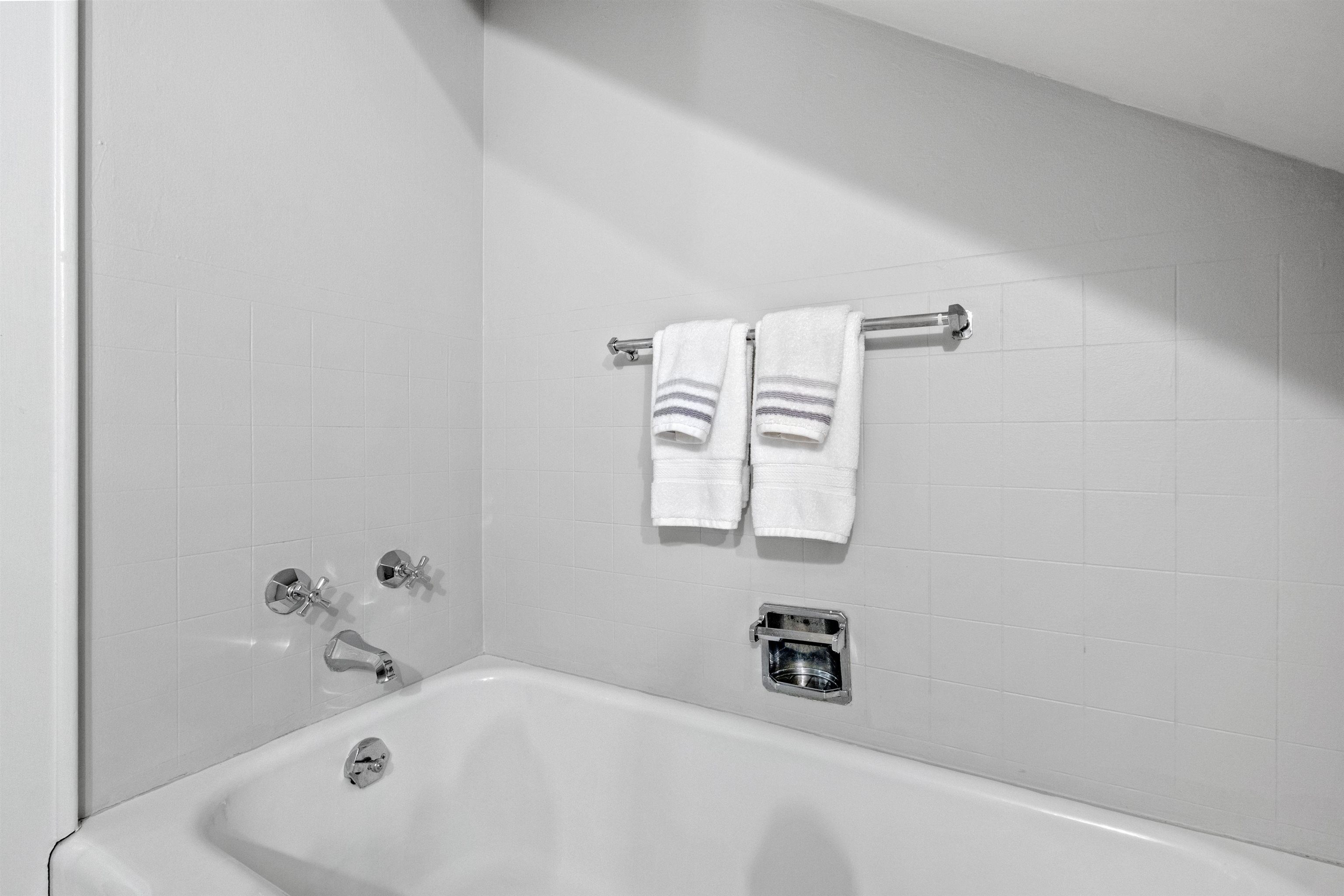 989 Union Street Manchester, NH 03104 - Photo 42 of 49