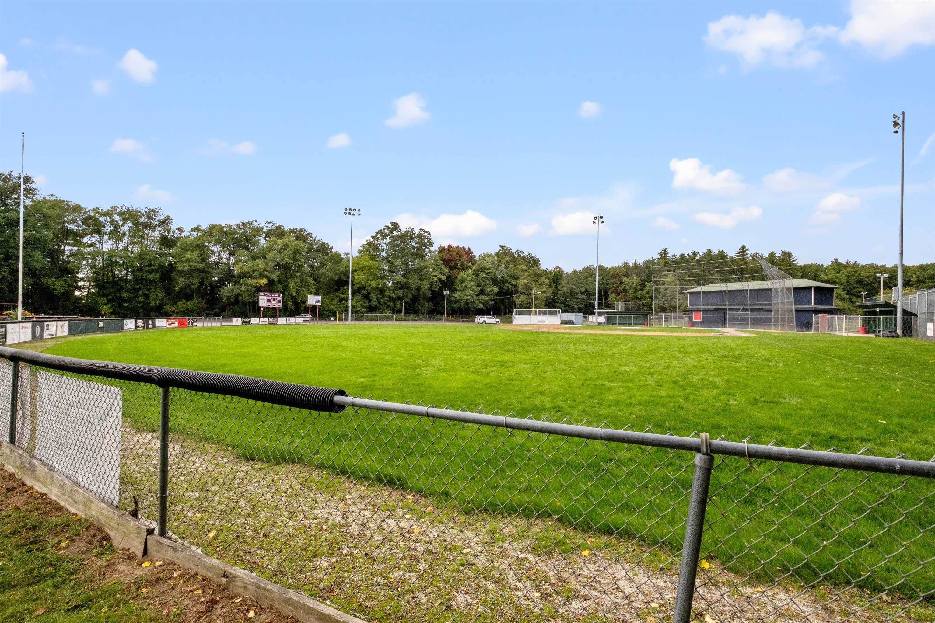 989 Union Street Manchester, NH 03104 - Photo 48 of 49