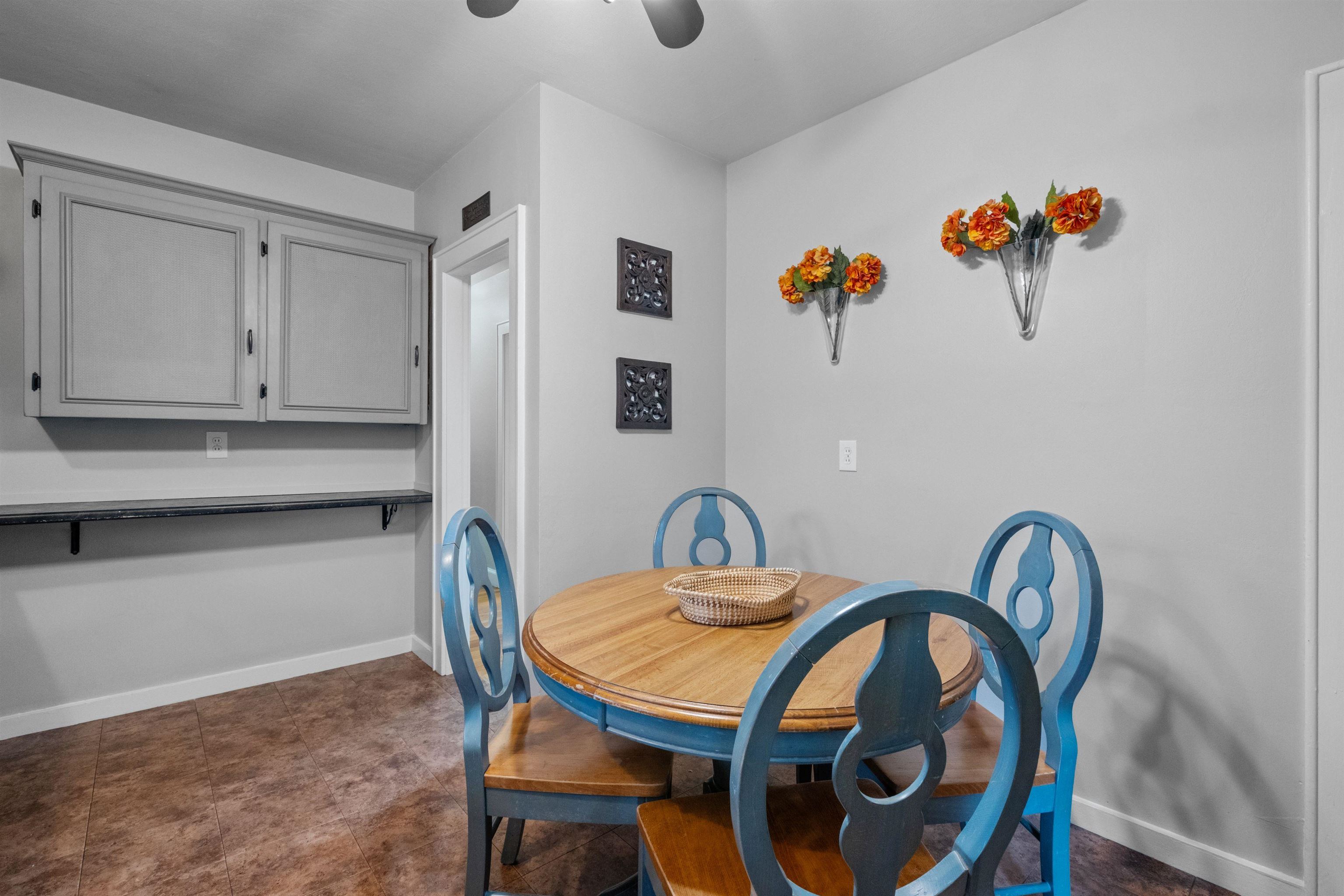 989 Union Street Manchester, NH 03104 - Photo 5 of 49