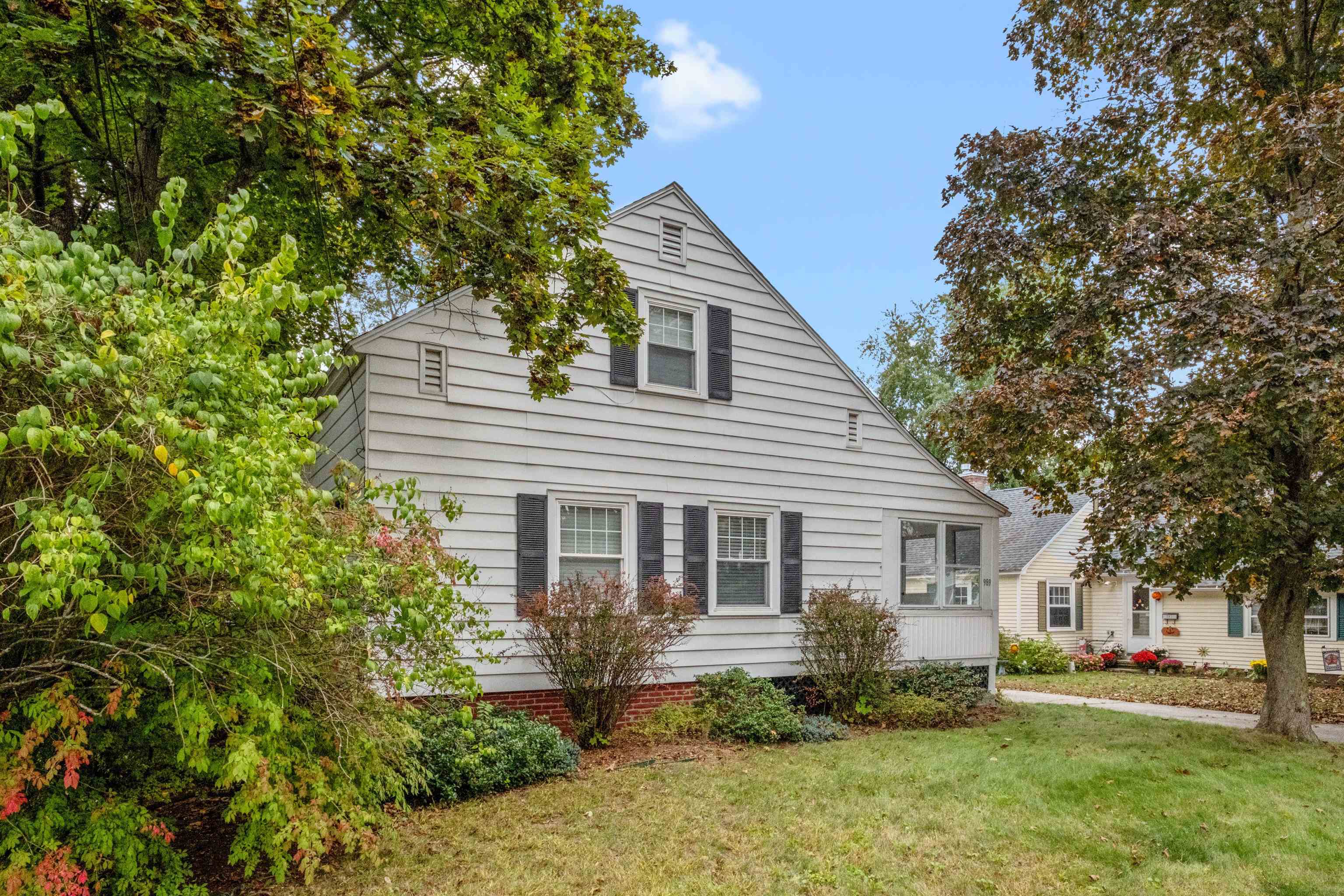 989 Union Street Manchester, NH 03104 - Photo 9 of 49