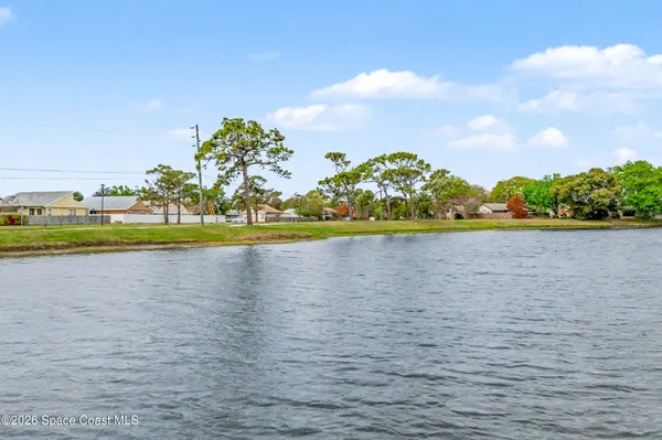 $359,000 | 220 Bayhead Drive, Melbourne, FL 32940