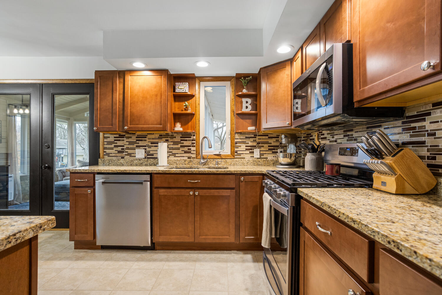 204 Salem Road Monticello, IL 61856 - Photo 17 of 52