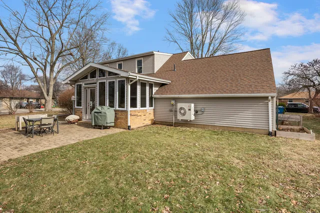 $315,000 | 204 Salem Road, Monticello, IL 61856