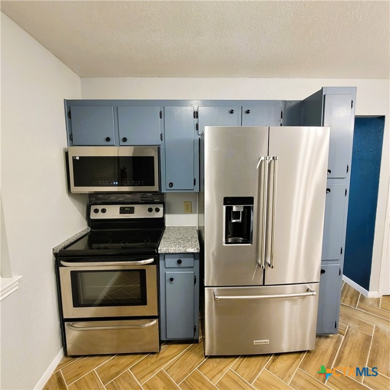 309 Erby Avenue, Unit B Copperas Cove, TX 76522 - Photo 3 of 12