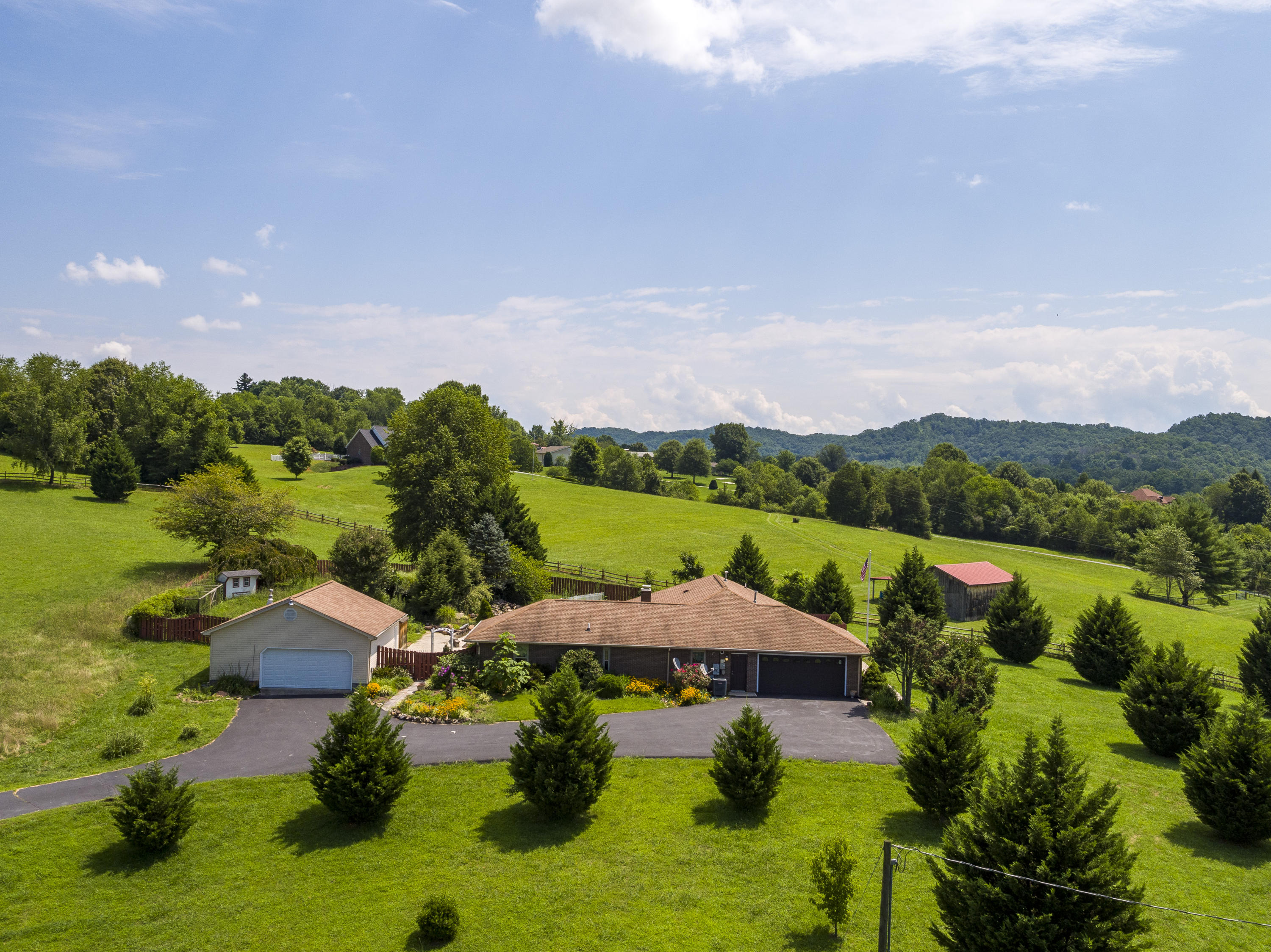 228 Cross Community Road Bristol, TN 37620 - Photo 54 of 66 CrossCA--1