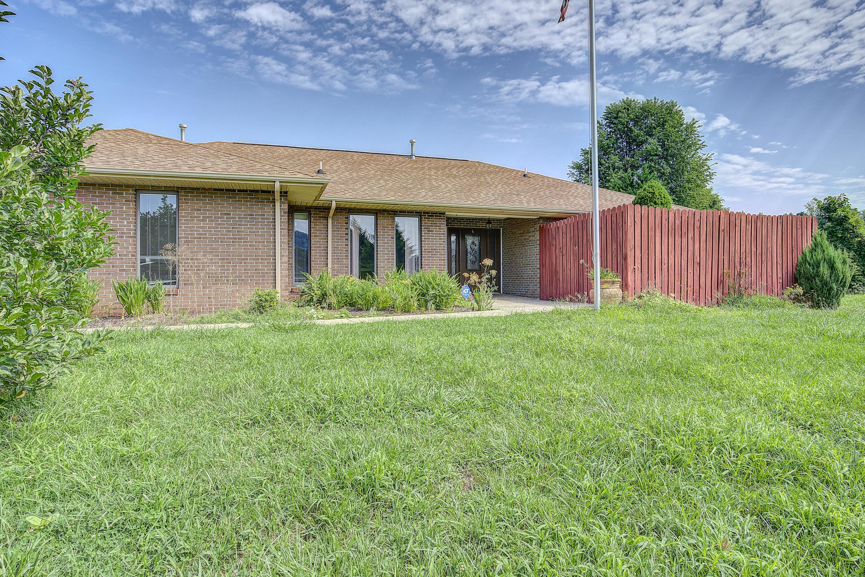 228 Cross Community Road Bristol, TN 37620 - Photo 6 of 66 CrossC--5