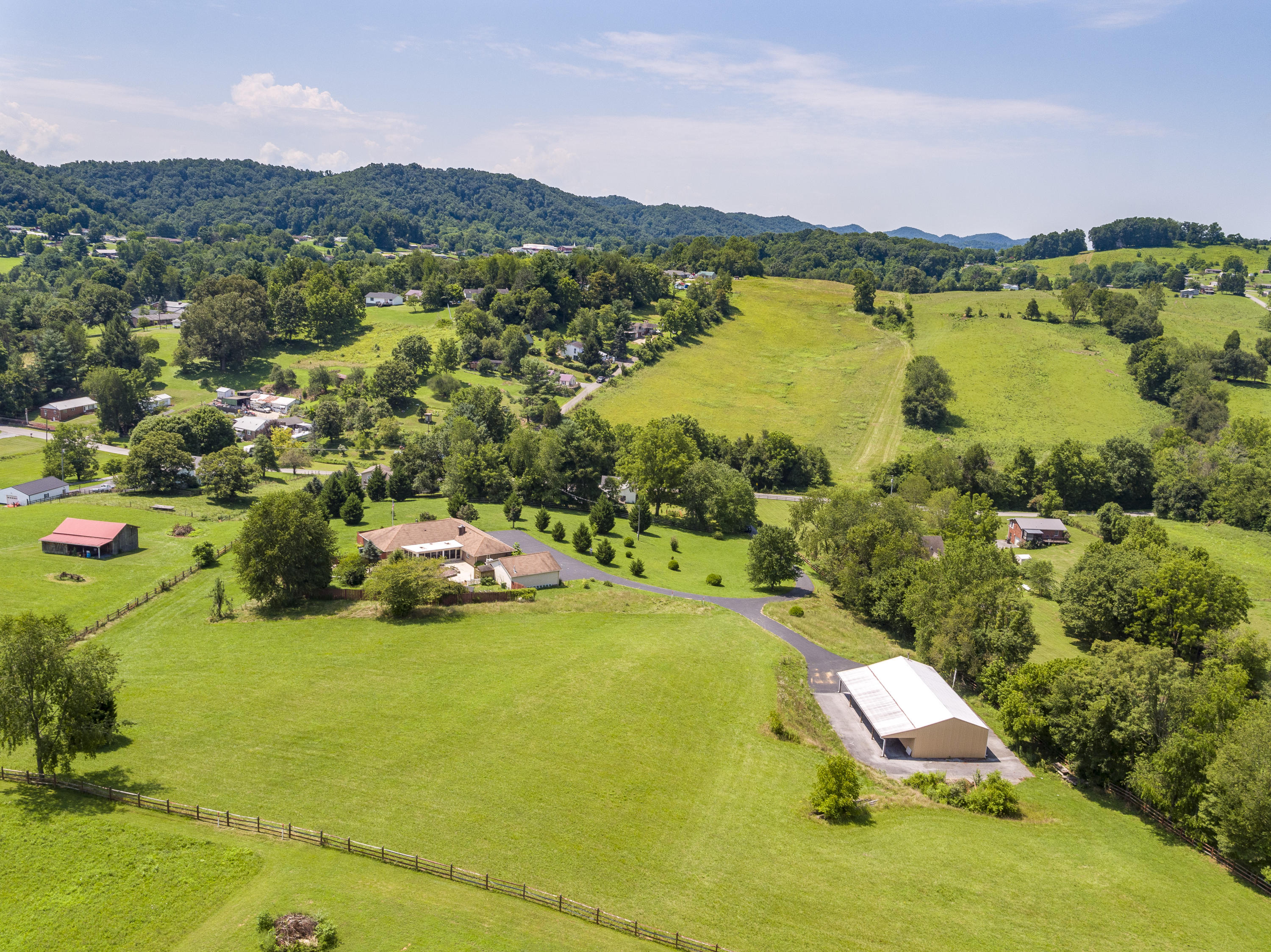 228 Cross Community Road Bristol, TN 37620 - Photo 62 of 66 CrossCA--10