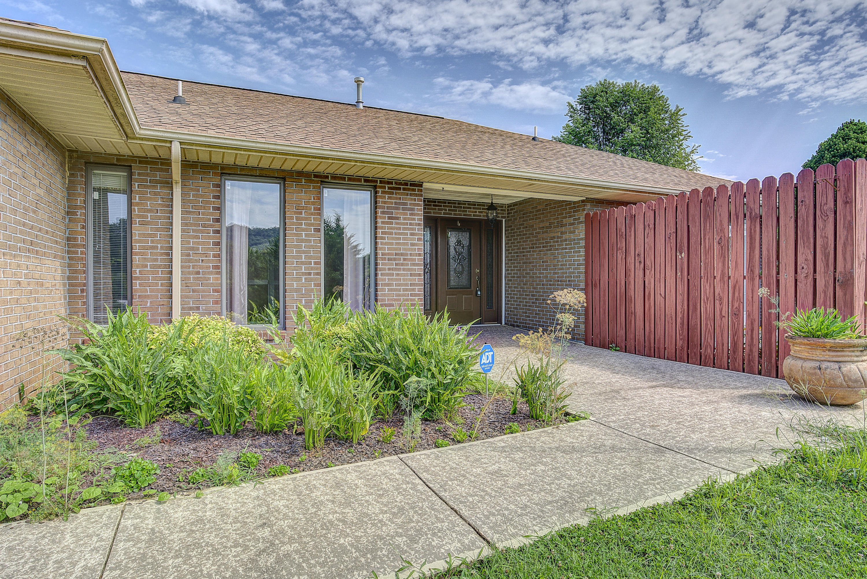 228 Cross Community Road Bristol, TN 37620 - Photo 7 of 66 CrossC--6