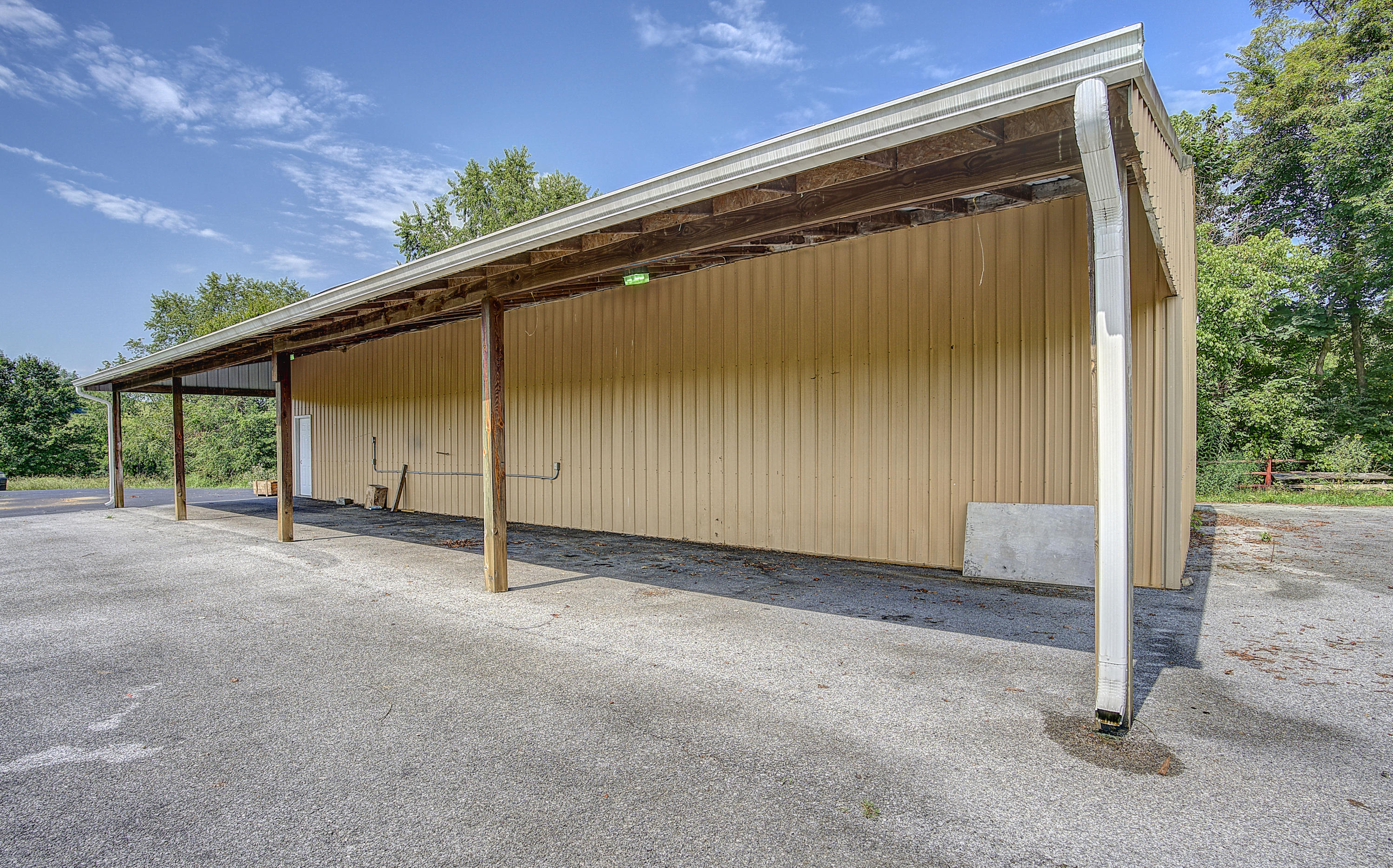 228 Cross Community Road Bristol, TN 37620 - Photo 10 of 66 CrossC--9