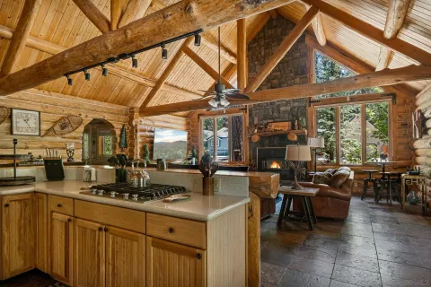 $1,550,000 | 42108 Winterpark Drive, Big Bear Lake, CA 92315
