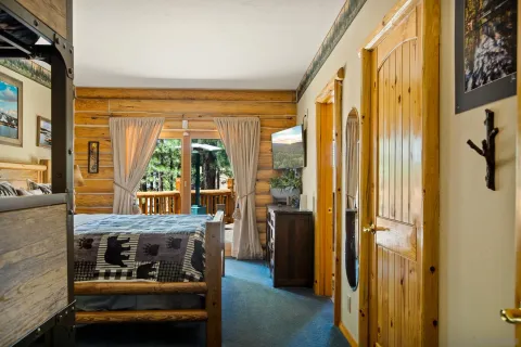 $1,550,000 | 42108 Winterpark Drive, Big Bear Lake, CA 92315