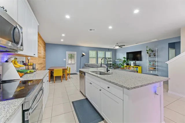 $450,000 | 544 Appalachian Trail, Leander, TX 78641