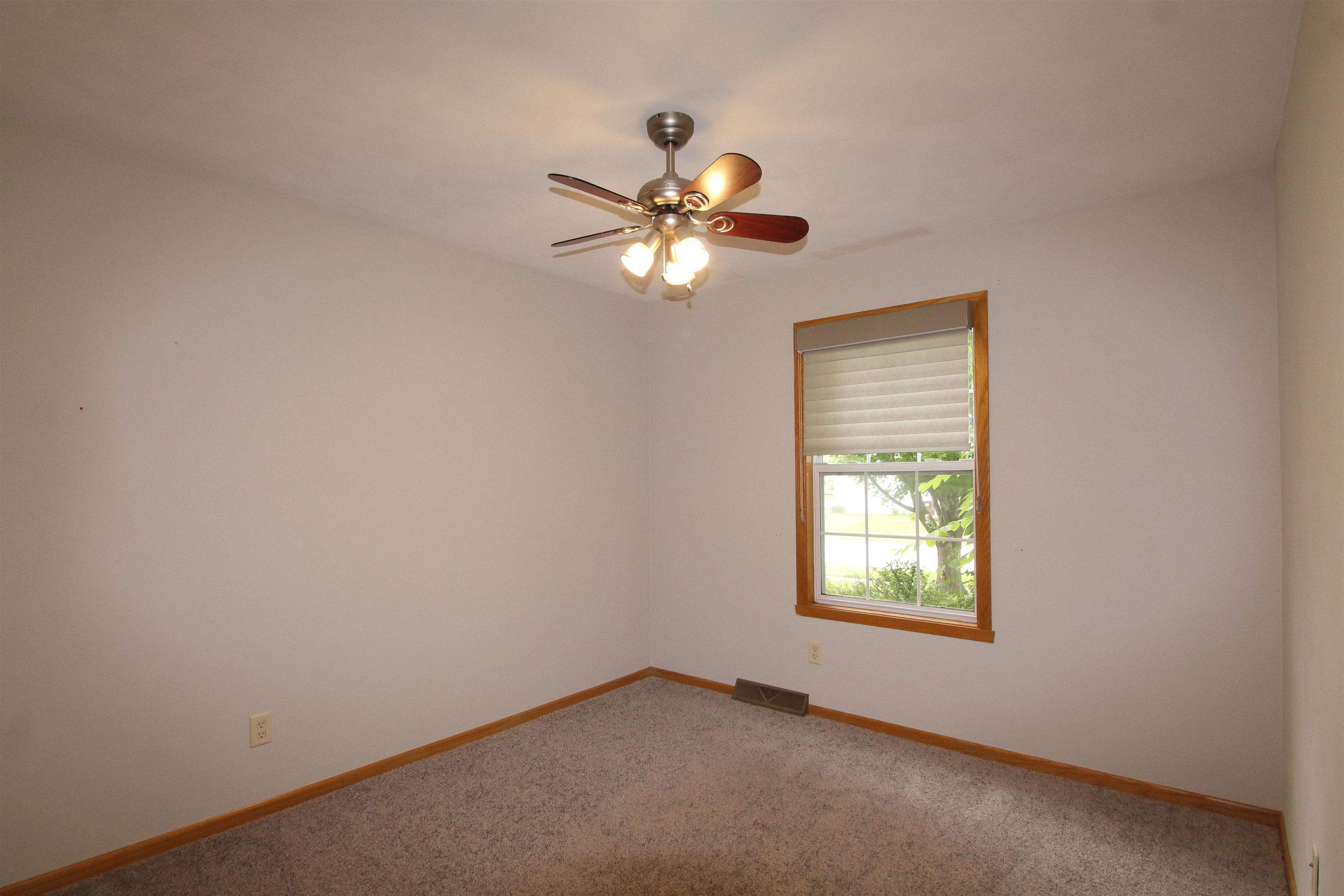 6811 Hedgewood Road Rockford, IL 61108 - Photo 13 of 23