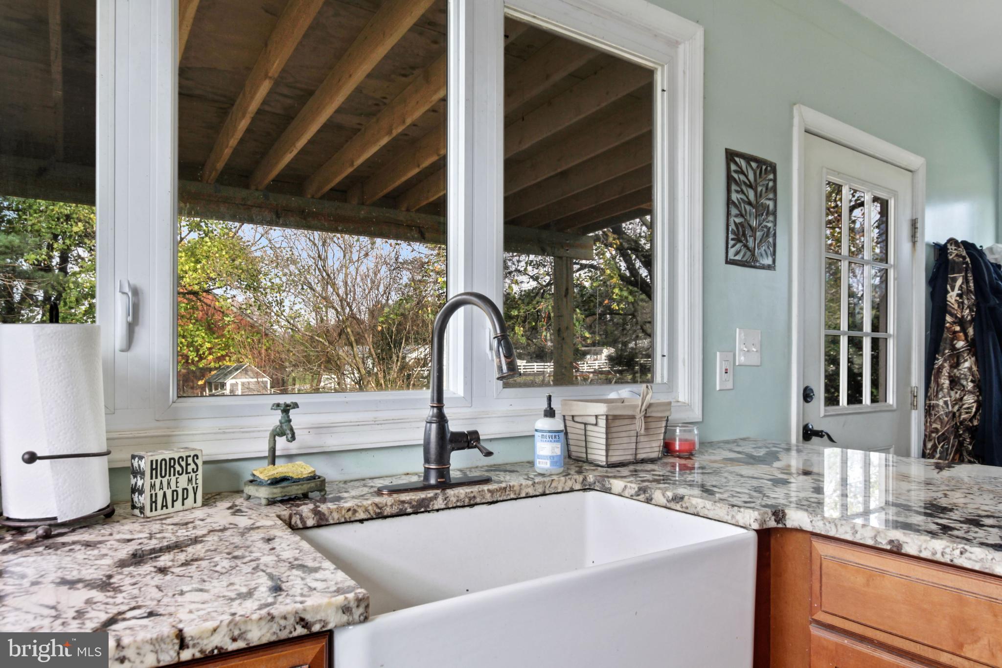 14000 Frederick Road Cooksville, MD 21723 - Photo 99 of 135 Adorable White Farmhouse Apron Sink