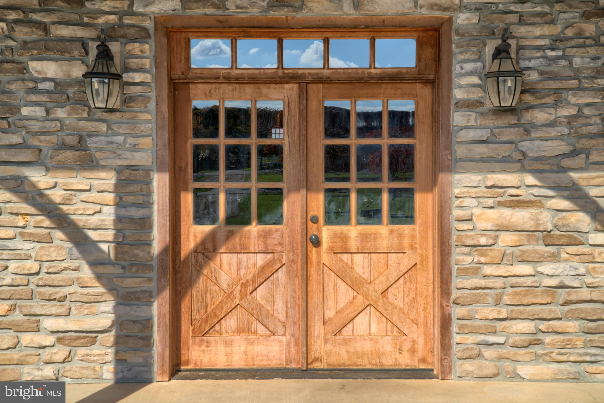 14000 Frederick Road Cooksville, MD 21723 - Photo 33 of 135 Custom Barn Doors and Stone