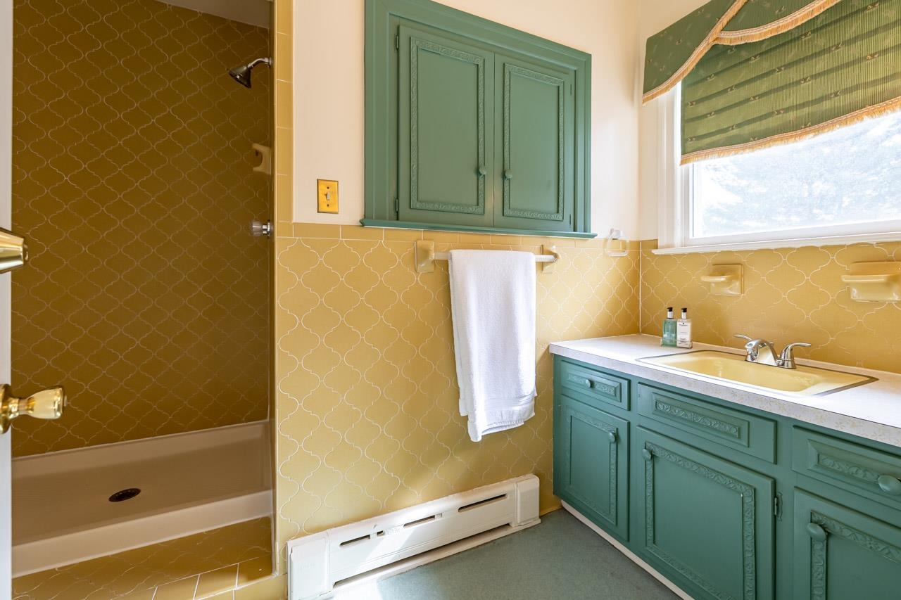 403 East Rockingham Street Elkton, VA 22827 - Photo 47 of 72 Gallery Image 47