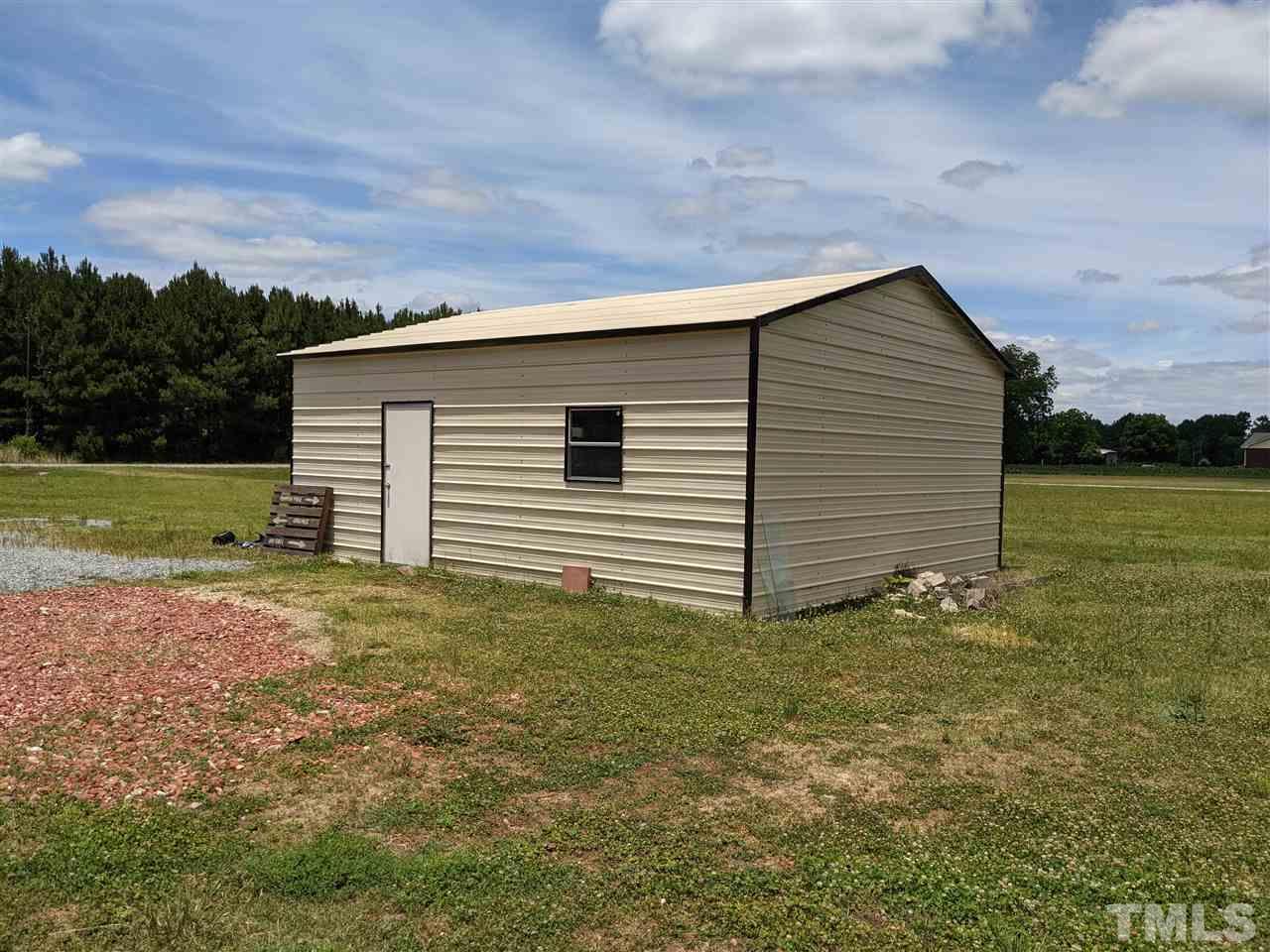 130 Kinsey Road Benson, NC 27504 - Photo 14 of 16 Gallery Image 14
