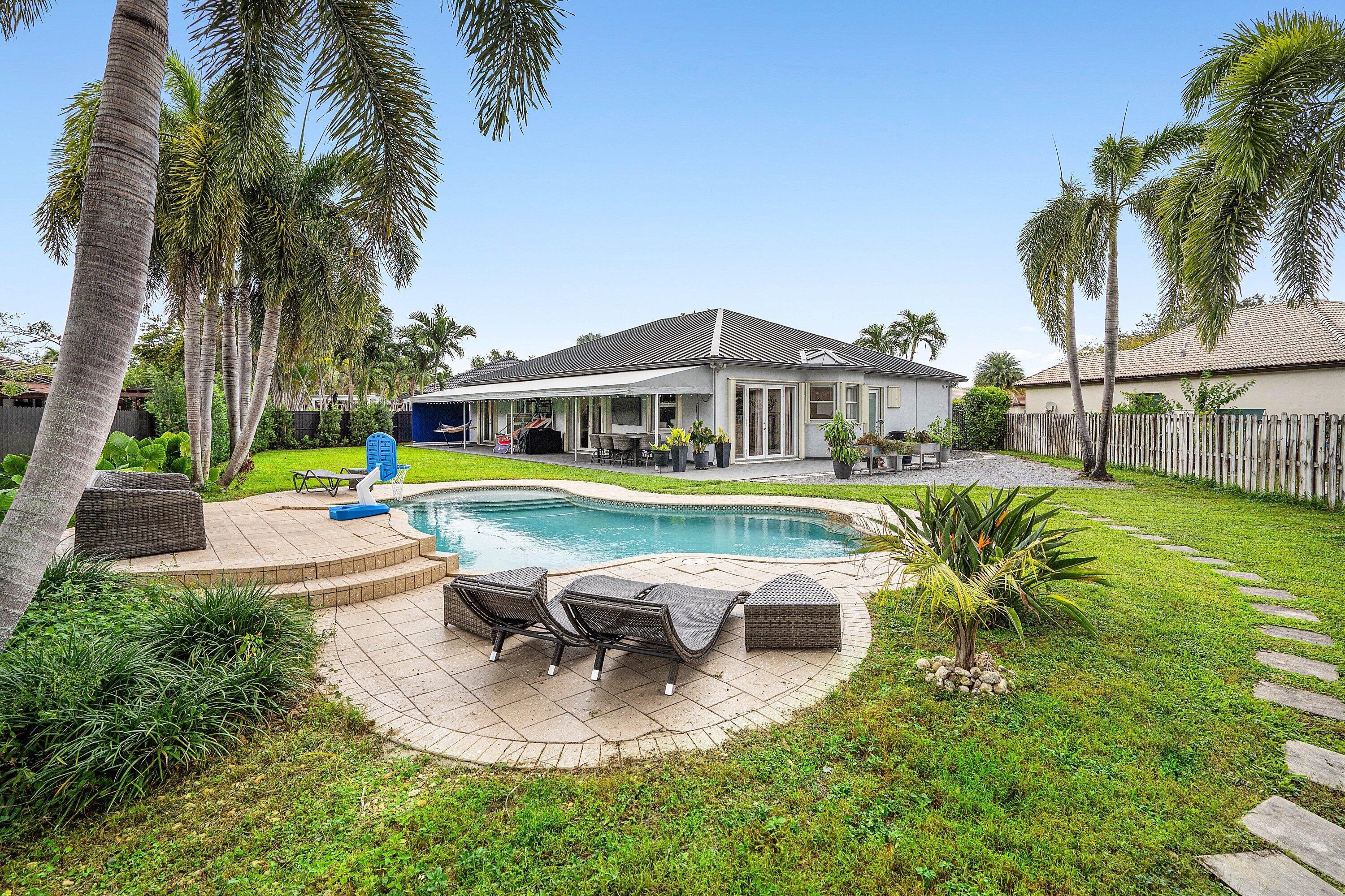 16852 Northwest 88th Path Miami Lakes, FL 33018 - Photo 2 of 34 036-16852Northwest88thPath-MiamiLakes-FL