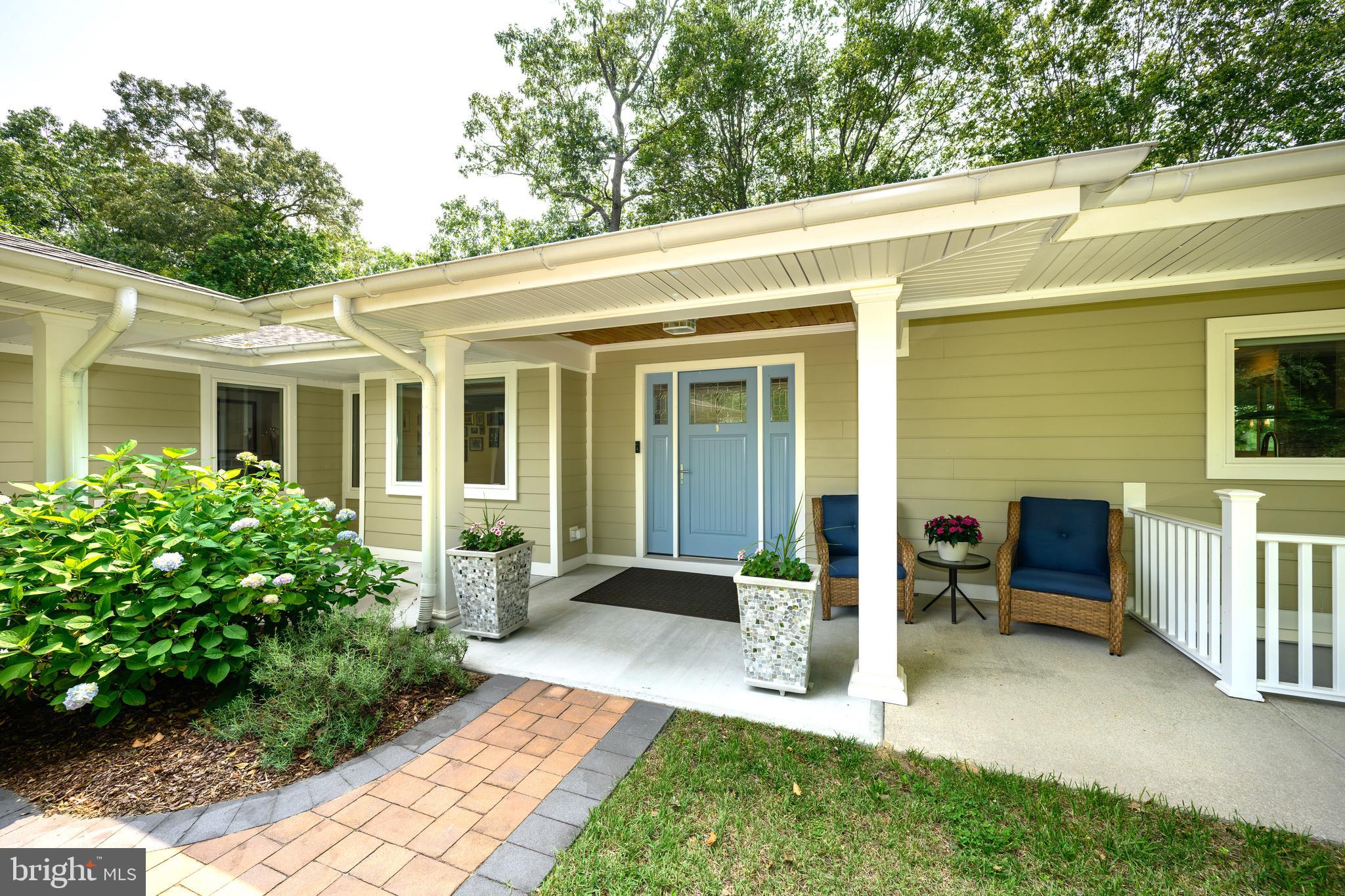 25292 Sandy Point Road Greensboro, MD 21639 - Photo 4 of 65 Front porch