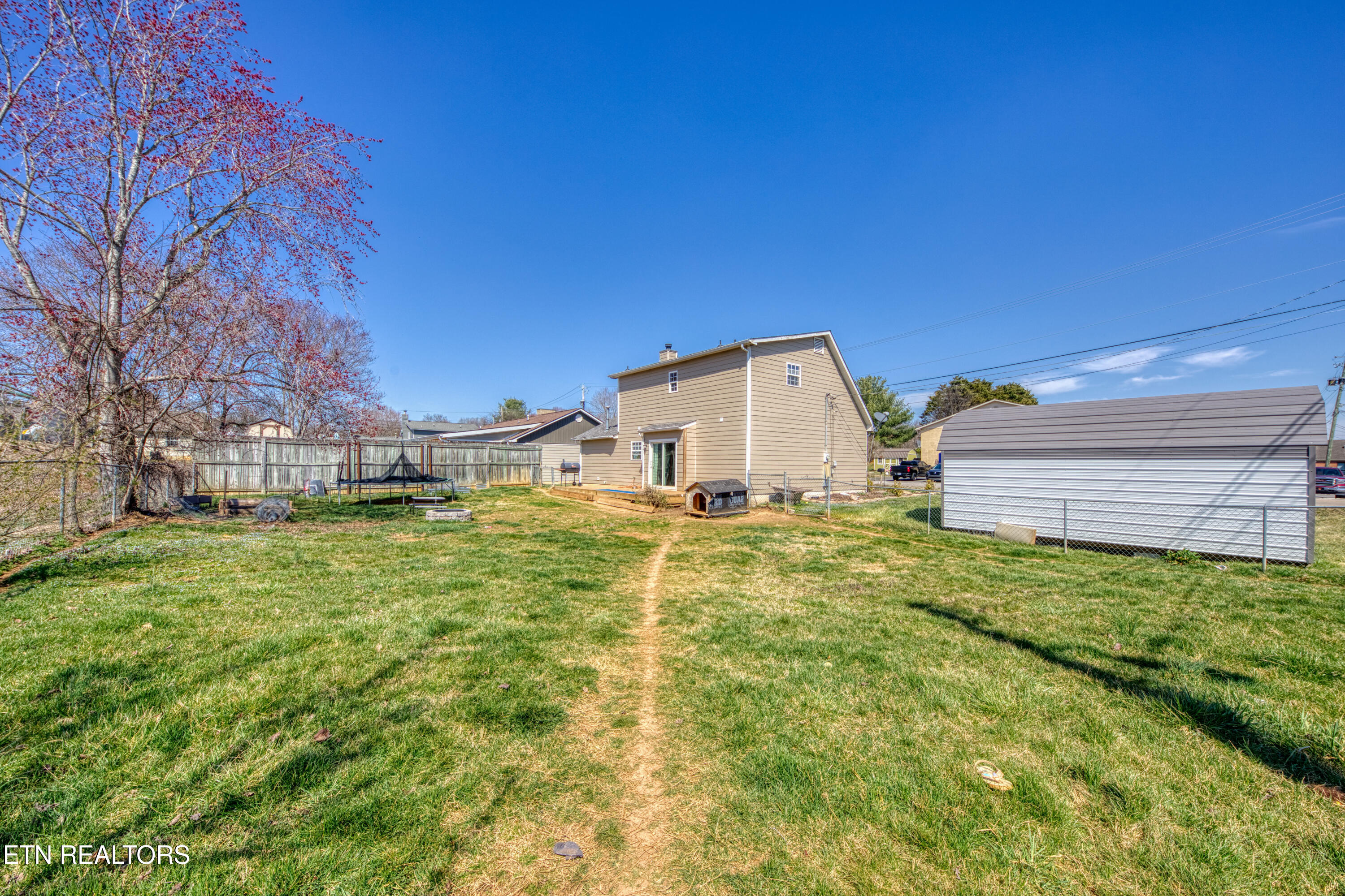 7624 Camden Road Powell, TN 37849 - Photo 14 of 14 14Back2