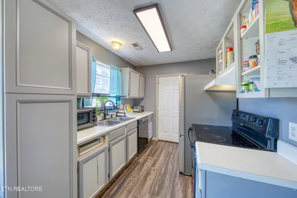 $279,500 | 7624 Camden Road, Powell, TN 37849