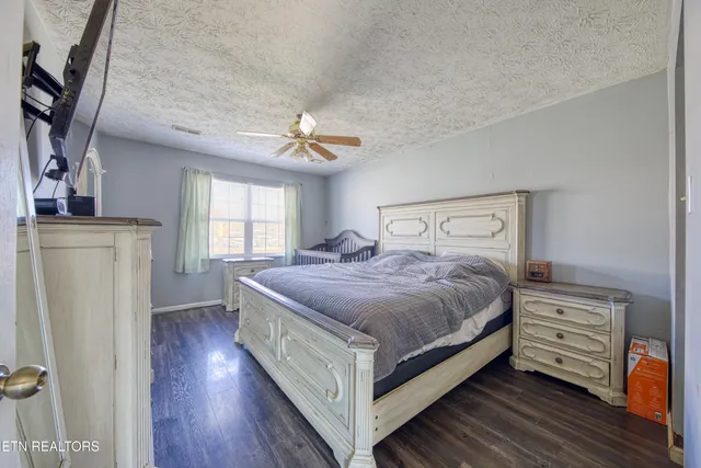 $279,500 | 7624 Camden Road, Powell, TN 37849