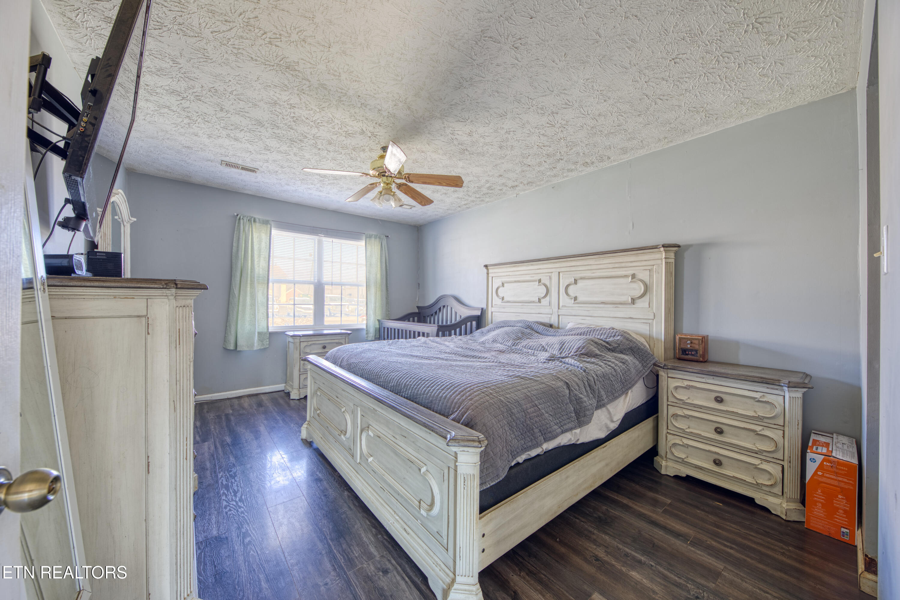 7624 Camden Road Powell, TN 37849 - Photo 8 of 14 8Master