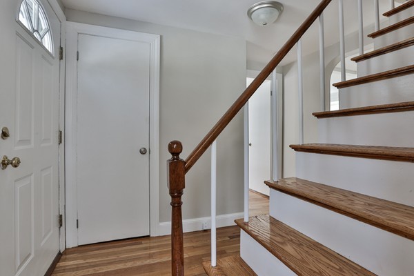 5 Pineridge Road Wilmington, MA 01887 - Photo 4 of 26 Gallery Image 4