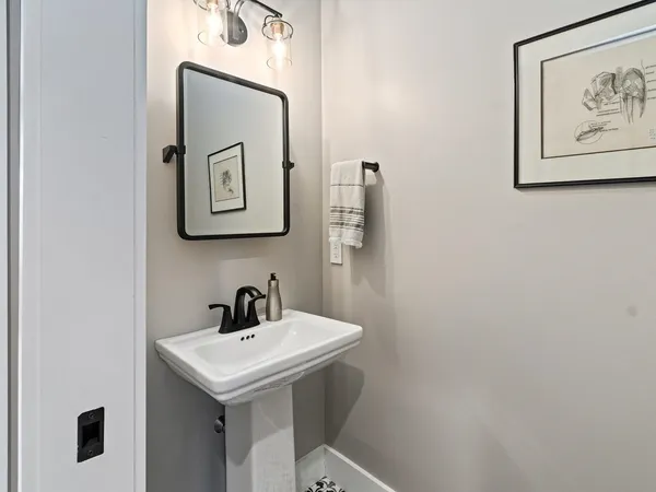 $739,000 | 104 Churchill Street, South Burlington, VT 05403