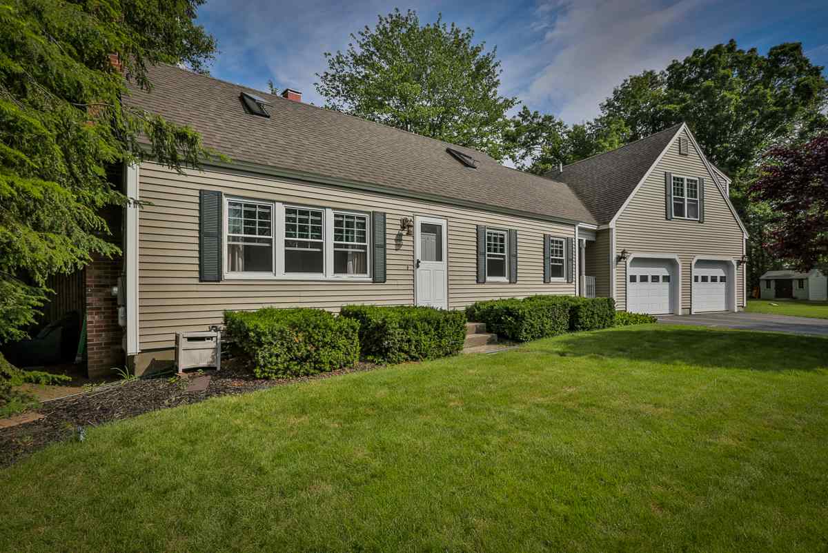 16 Nightingale Road Nashua, NH 03062 - Photo 3 of 40