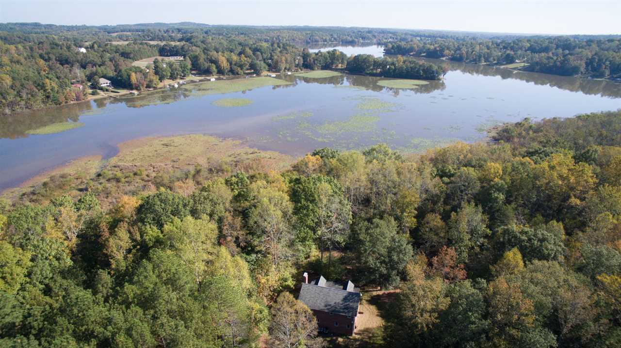 951 Dickson Road Campobello, SC 29322 - Photo 3 of 25