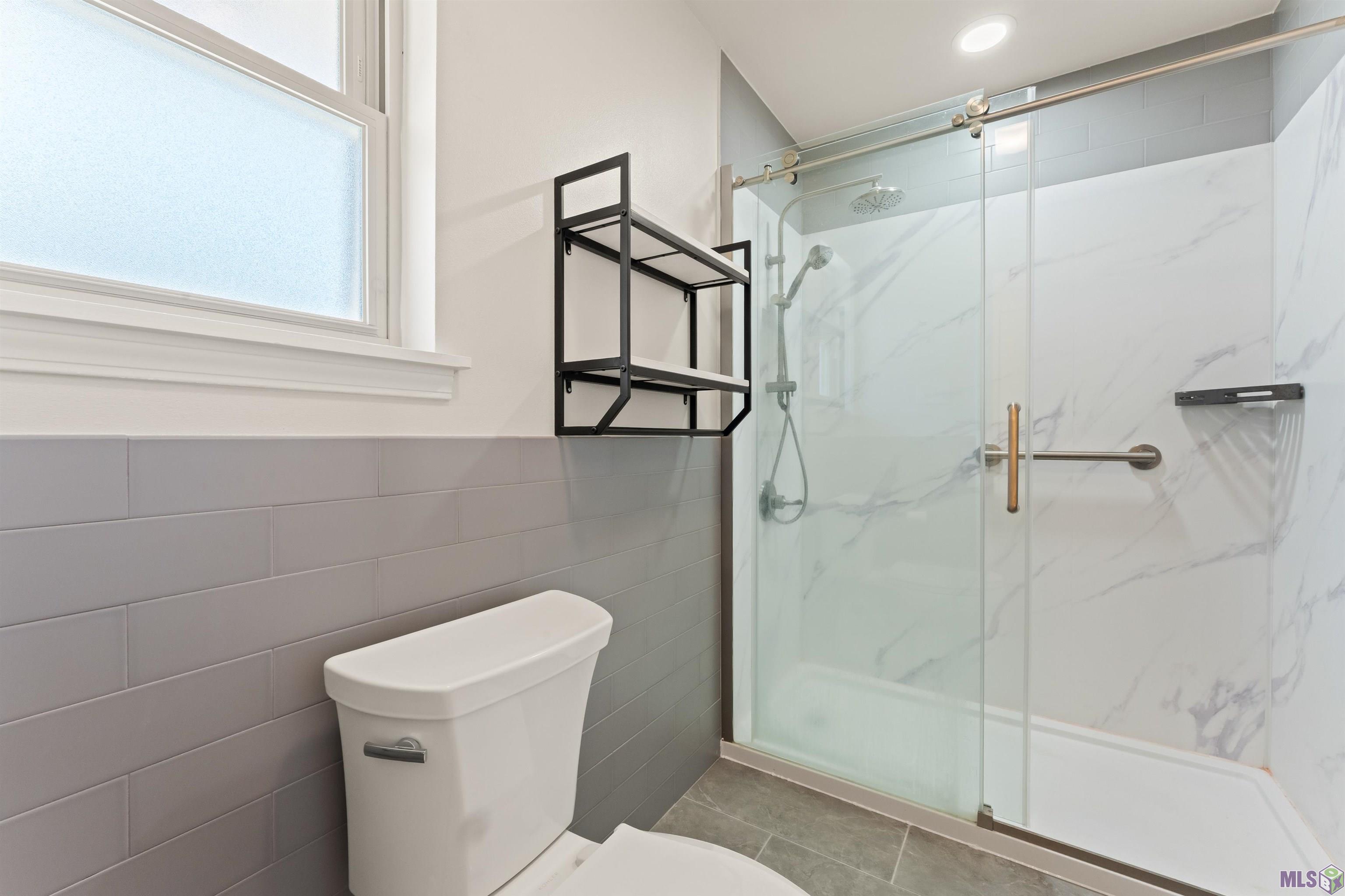 4817 Shadeland Drive Baton Rouge, LA 70816 - Photo 2 of 30