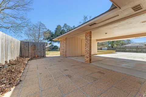 $249,700 | 4817 Shadeland Drive, Baton Rouge, LA 70816