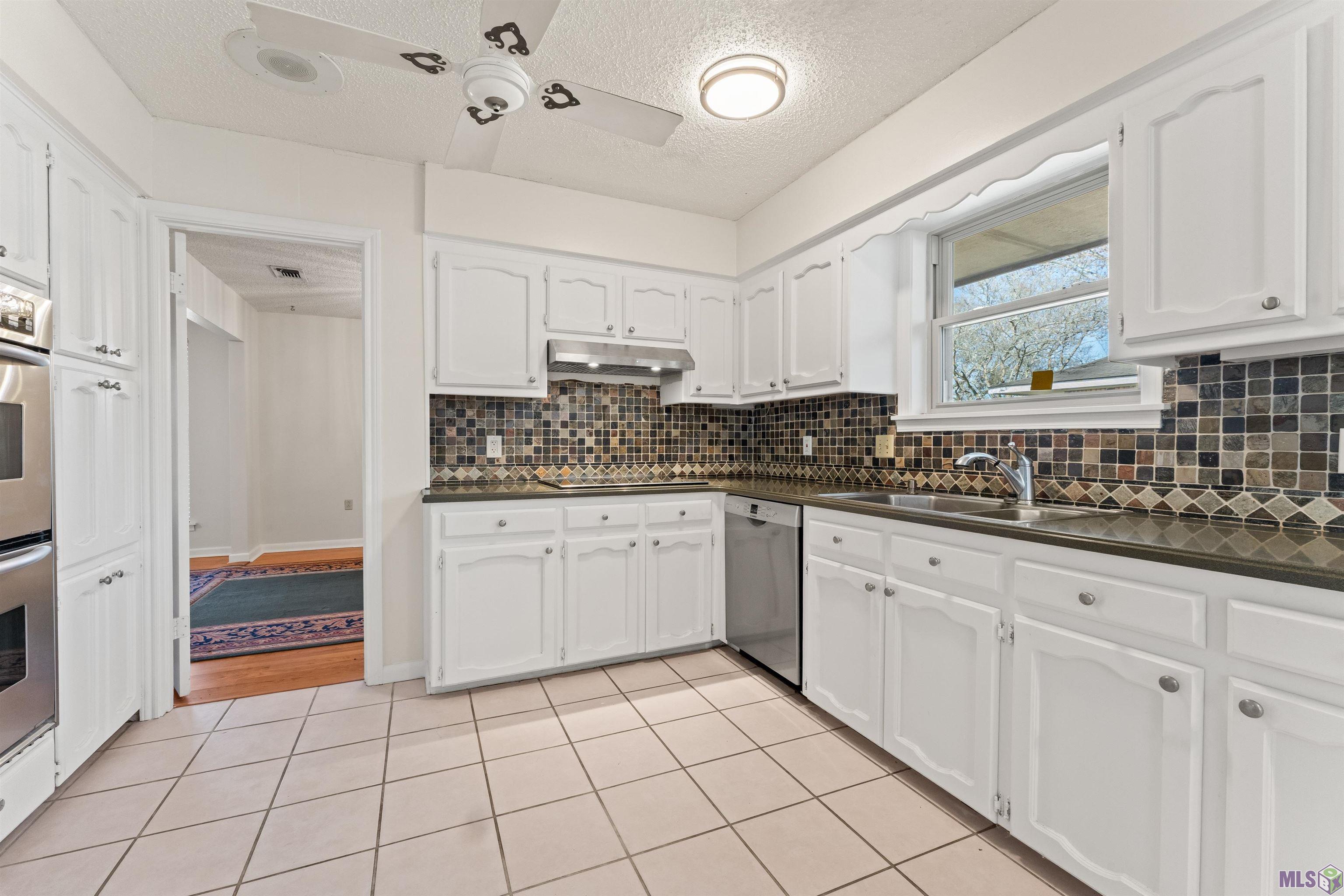 4817 Shadeland Drive Baton Rouge, LA 70816 - Photo 7 of 30