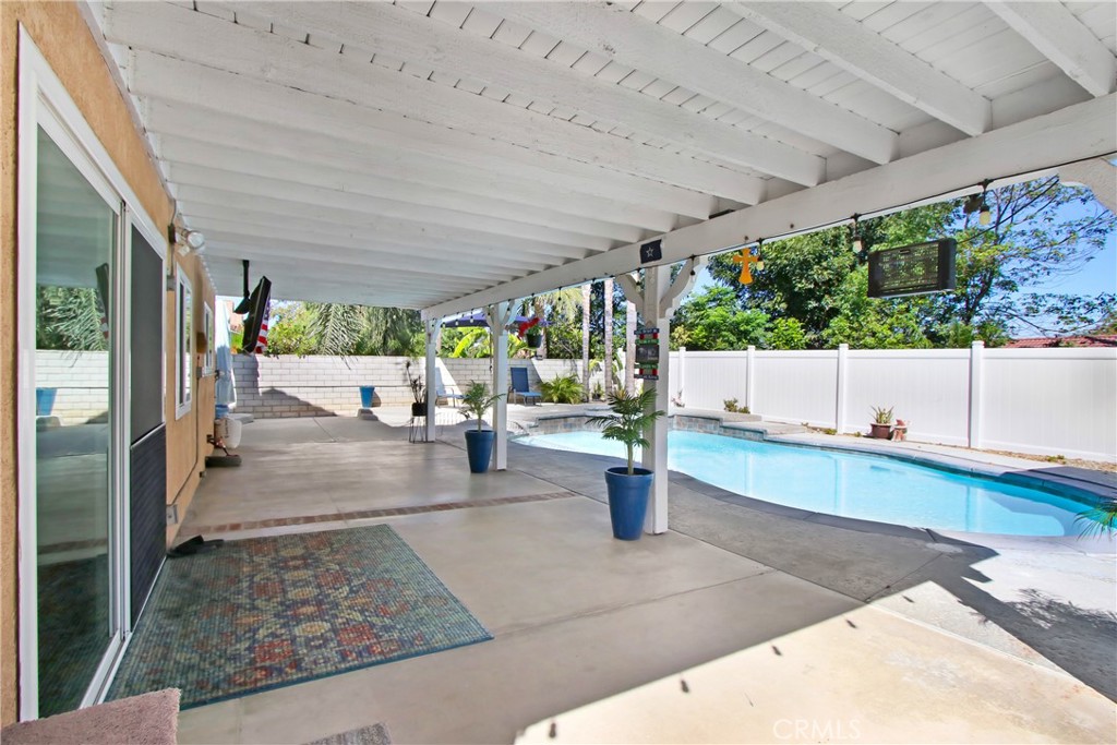 19376 Lambeth Court Riverside, CA 92508 - Photo 13 of 15