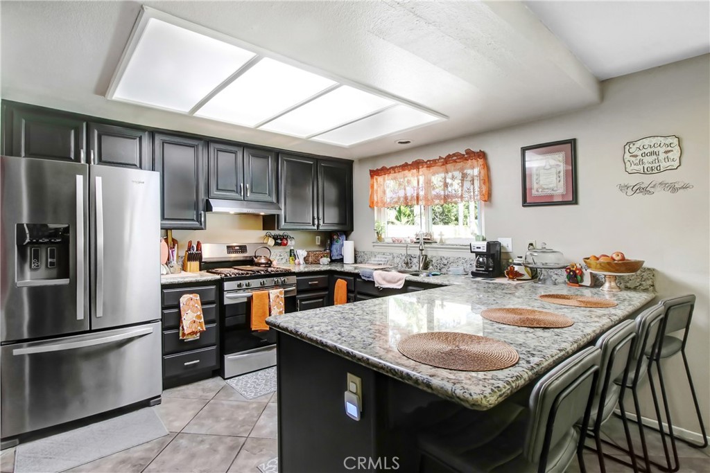 19376 Lambeth Court Riverside, CA 92508 - Photo 5 of 15