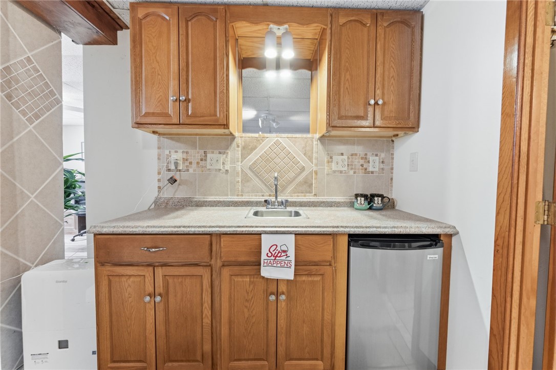 25 Robin Way Westerly, RI 02891 - Photo 21 of 50