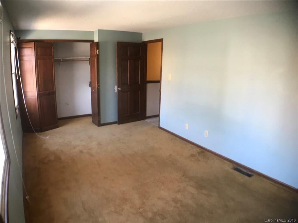 8258 Knights Bridge Road Charlotte, NC 28210 - Photo 8 of 10