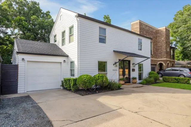 $775,000 | 4148 Bissonnet Street, West University Place, TX 77005