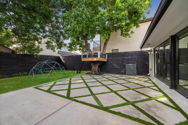 $775,000 | 4148 Bissonnet Street, West University Place, TX 77005