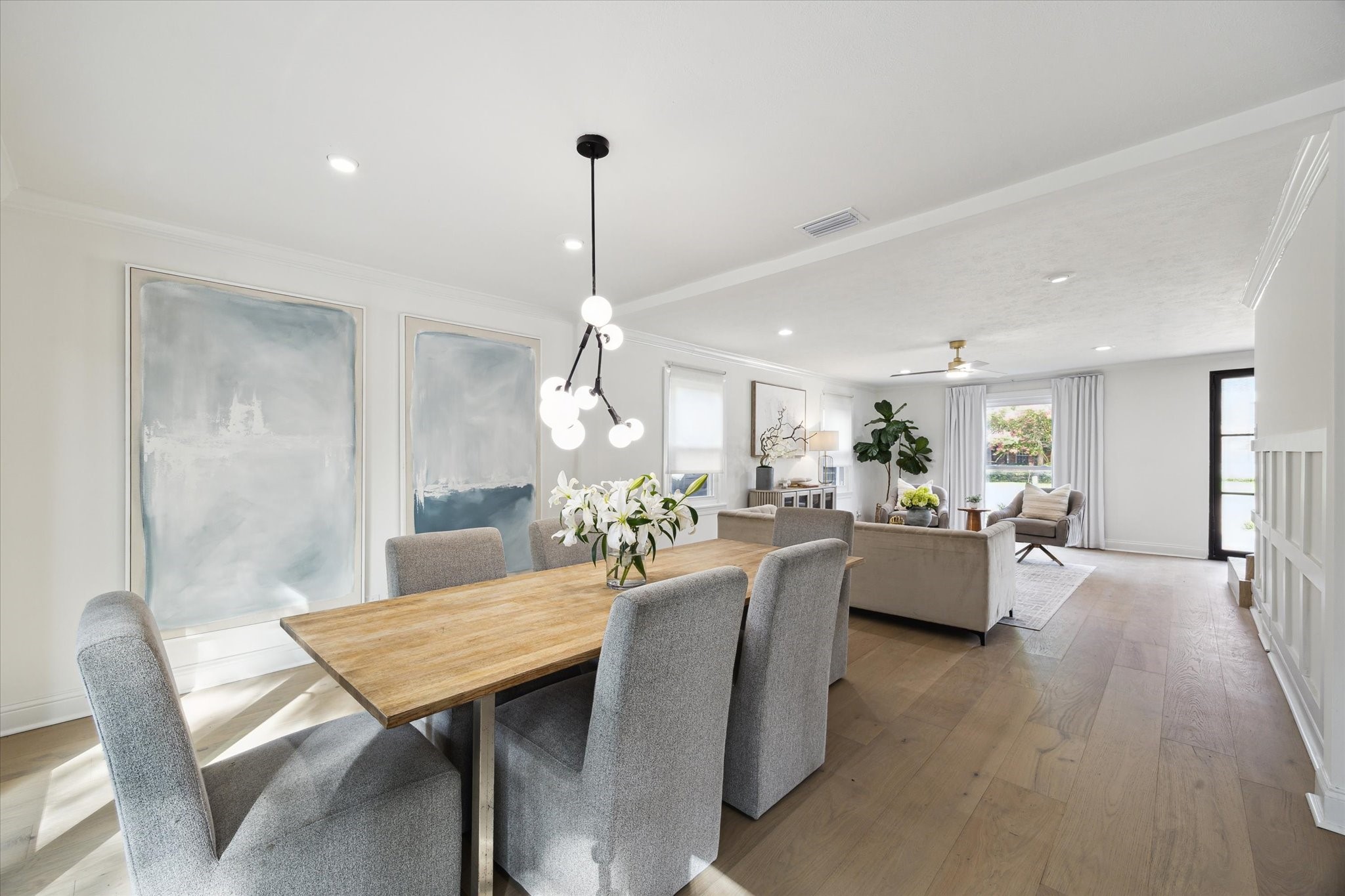 4148 Bissonnet Street West University Place, TX 77005 - Photo 6 of 39 a view of a dining room with furniture