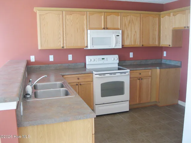 $1,950 | 1005 Dayton Court, Leland, NC 28451