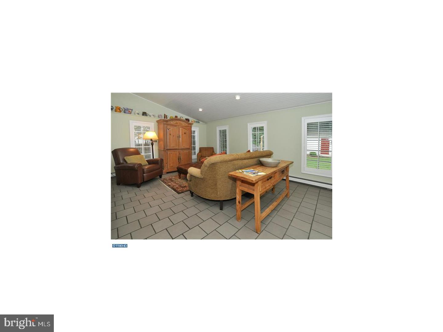 764 Brooke Road Glenside, PA 19038 - Photo 7 of 19 Living Room