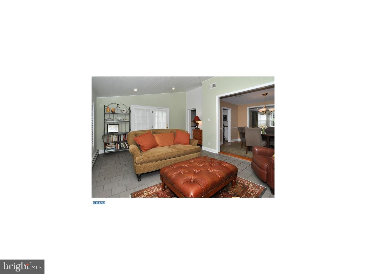 764 Brooke Road Glenside, PA 19038 - Photo 8 of 19 Living Room