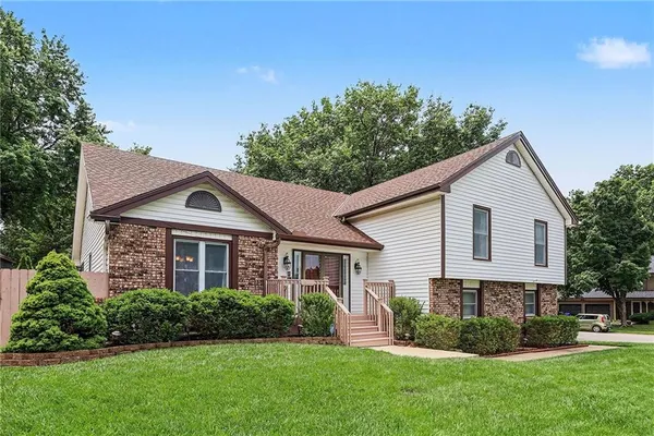 $409,900 | 16311 West 143rd Terrace, Olathe, KS 66062
