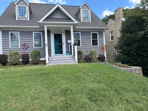 $499,000 | 1705 Windsor Avenue Southwest, Roanoke, VA 24015