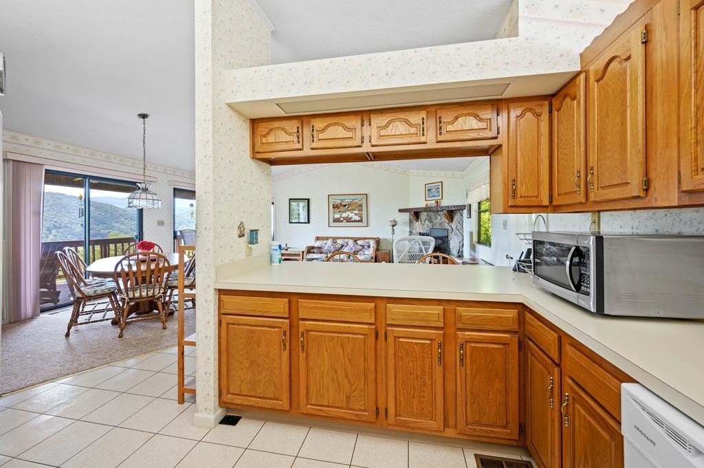 881 Lloyd Huskey Road Pigeon Forge, TN 37863 - Photo 9 of 27